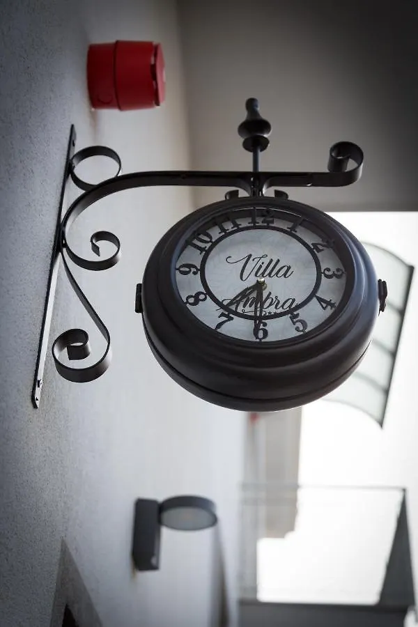 Bed&Breakfast Villa Ambra Limbiate 0*,